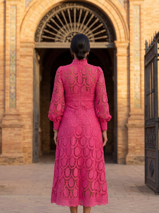 Capricornio - Vestido de Encaje