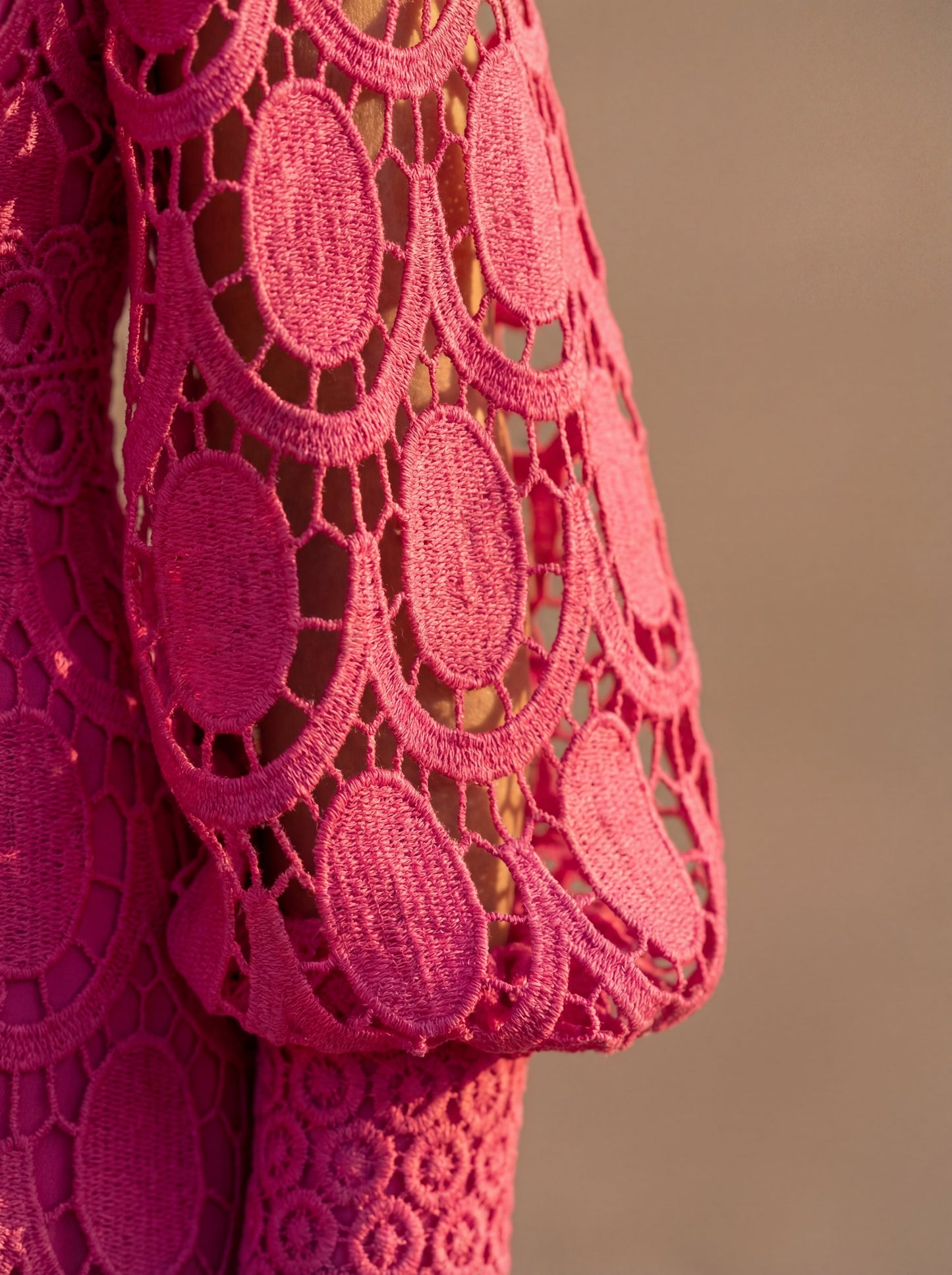 Capricornio - Vestido de Encaje