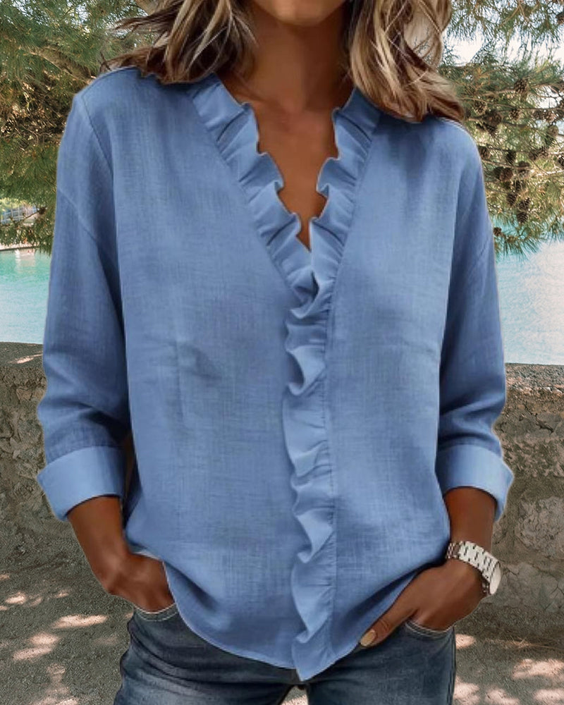 Chiara™ | Blusa con escote en V y delicados volantes
