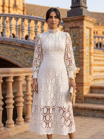 Capricornio - Vestido de Encaje