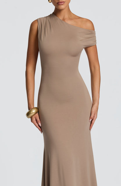 VESTIDO MAXI ASIMÉTRICO ESPALDA ABIERTA